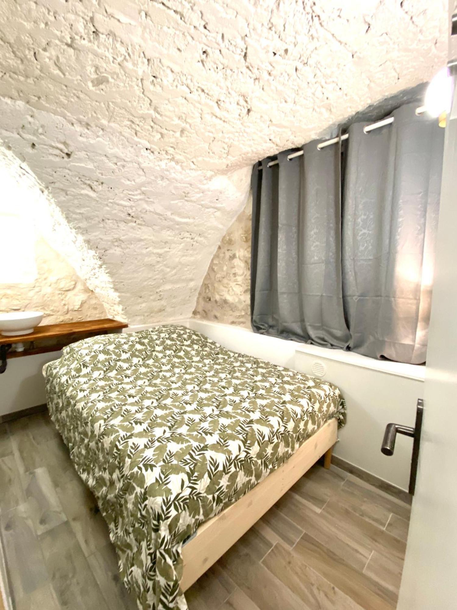 Espace Le Cheval Blanc Castelnau-le-Lez Zimmer foto